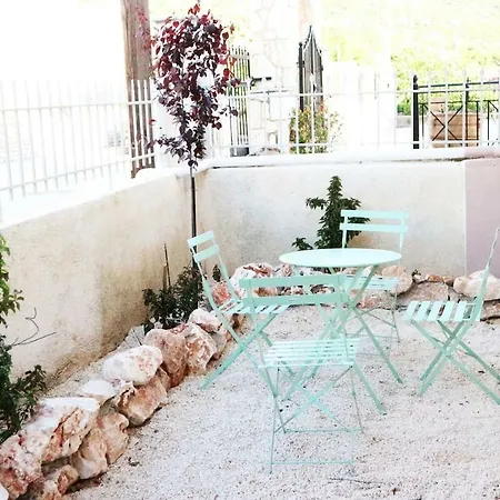 Apartment Luxurious Angelina 2 Karavomylos